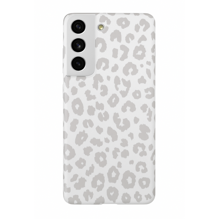 Gray leopard print iPhone and Samsung case – trendy animal print phone cover with soft neutral tones. Stylish protective phone case for women, perfect for minimalist and modern aesthetics. Ideal for gifting or everyday fashion accessories.