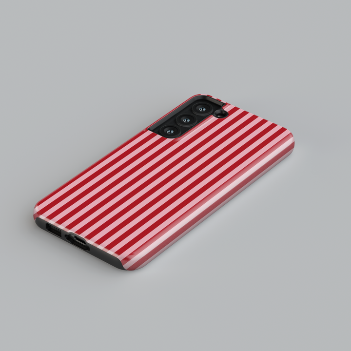 Winter-themed MagSafe iPhone 16 Pro phone case featuring a Nordic Christmas design with a charming gingerbread house. Perfect holiday phone case and thoughtful gift for her, offering festive style and durable protection for the season.