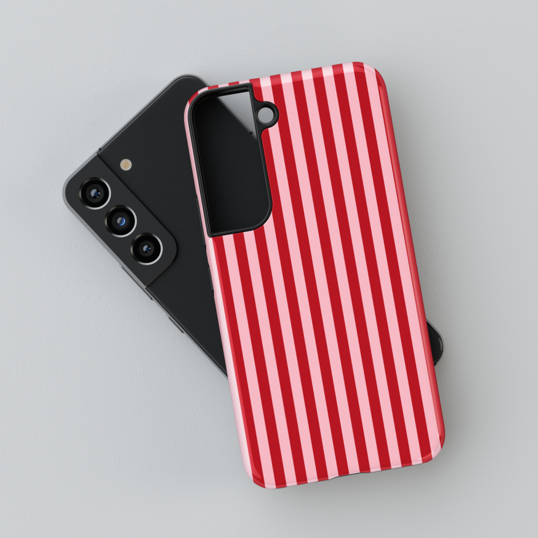 Winter-themed MagSafe iPhone 16 Pro phone case featuring a Nordic Christmas design with a charming gingerbread house. Perfect holiday phone case and thoughtful gift for her, offering festive style and durable protection for the season.