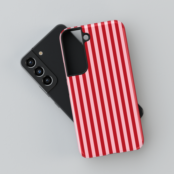 Winter-themed MagSafe iPhone 16 Pro phone case featuring a Nordic Christmas design with a charming gingerbread house. Perfect holiday phone case and thoughtful gift for her, offering festive style and durable protection for the season.