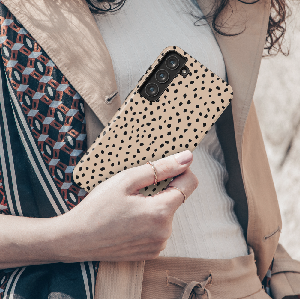Beige Samsung Galaxy case with minimalist black speckle pattern – trendy neutral aesthetic phone cover for women