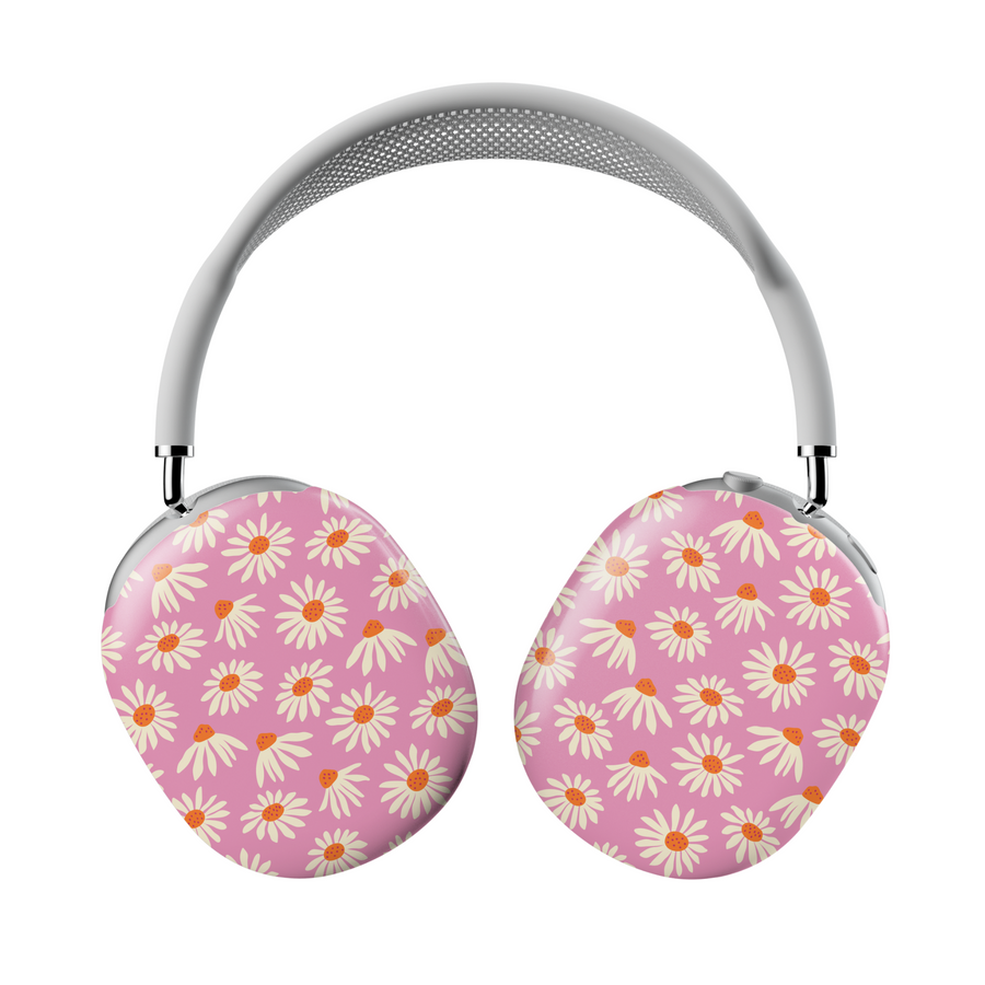 AirPods Max cover with white daisy floral pattern on pink background – cute and girly headphone design.