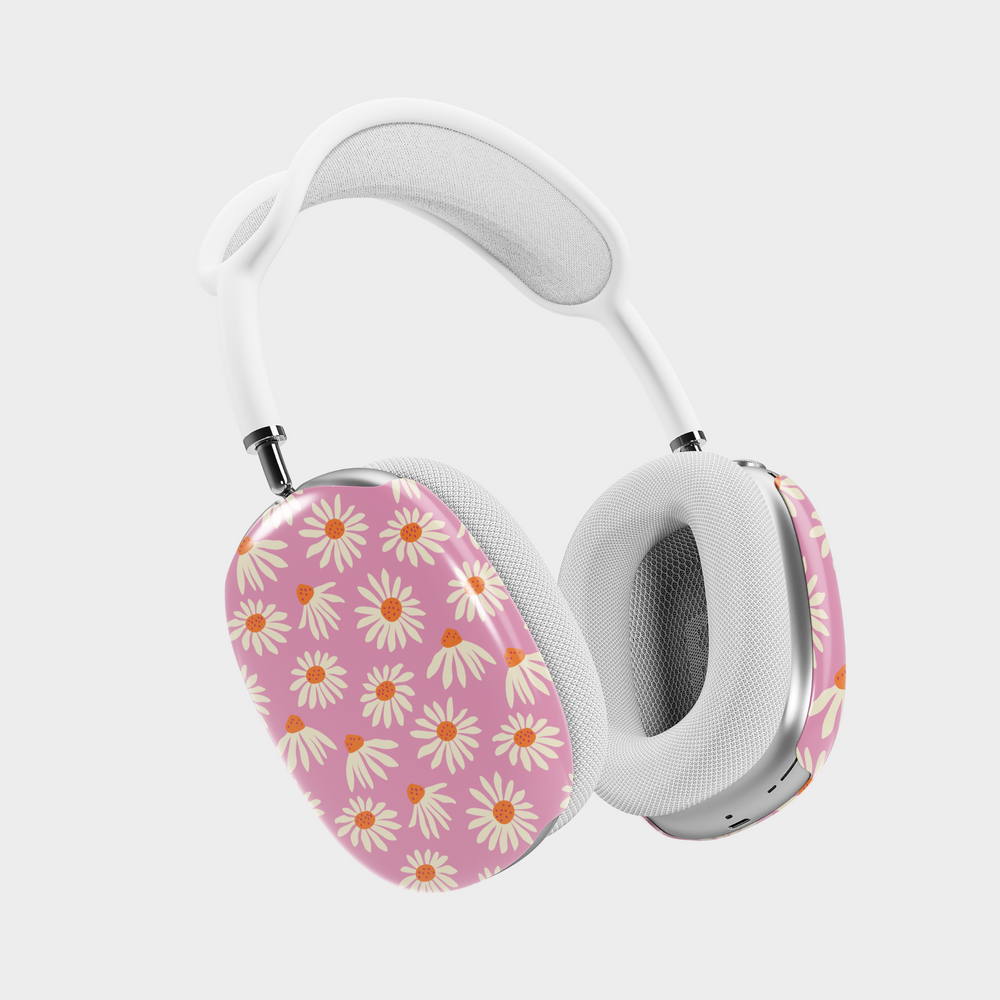 AirPods Max cover with white daisy floral pattern on pink background – cute and girly headphone design.