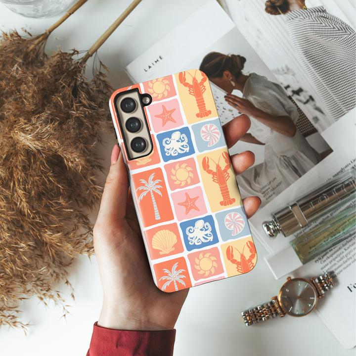 Samsung Galaxy S25 Ultra & S24 FE Tropical Summer Case – Orange and Yellow Checkerboard Design with Lobsters, Octopus, Starfish, and Palm Trees
