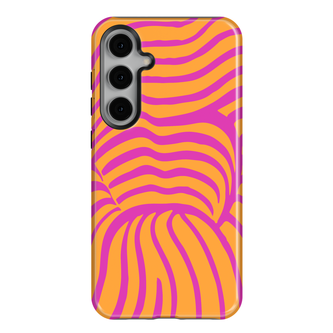 Samsung Galaxy case with pink and orange zebra-inspired wavy stripe pattern – abstract bold design for Galaxy S24 Ultra, S25, S24 FE.