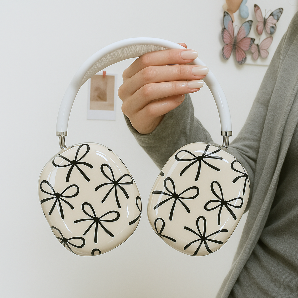 Girly AirPods Max cover with black bow pattern, cute aesthetic AirPods Max skin, protective case for Apple AirPods Max headphones.