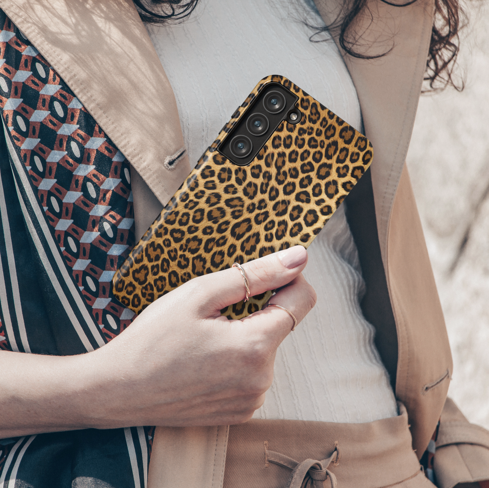 Fierce leopard print Samsung Galaxy phone case – glam wild animal pattern protective cover for women with a bold, chic style